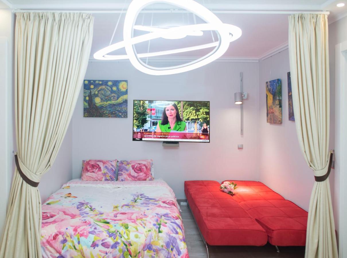 Camp Nou, Europa Fira - Modern Two-Bedroom Apartment With Heating L'Hospitalet de Llobregat Exteriör bild