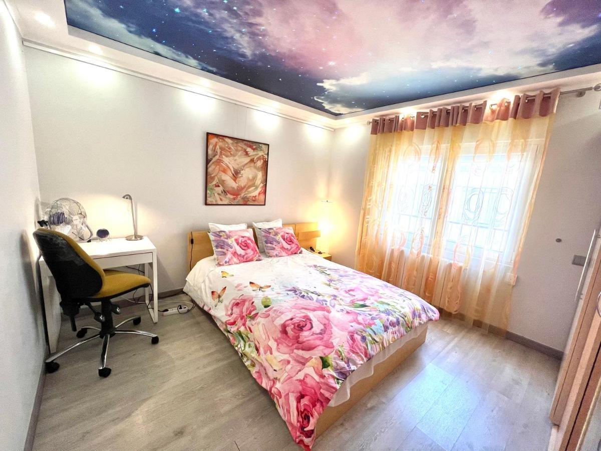 Camp Nou, Europa Fira - Modern Two-Bedroom Apartment With Heating L'Hospitalet de Llobregat Exteriör bild