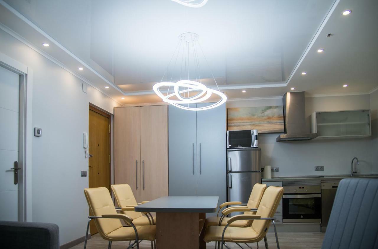 Camp Nou, Europa Fira - Modern Two-Bedroom Apartment With Heating L'Hospitalet de Llobregat Exteriör bild