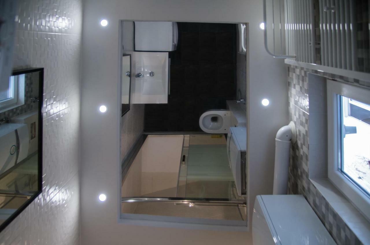 Camp Nou, Europa Fira - Modern Two-Bedroom Apartment With Heating L'Hospitalet de Llobregat Exteriör bild