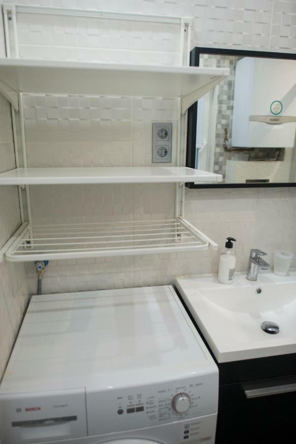 Camp Nou, Europa Fira - Modern Two-Bedroom Apartment With Heating L'Hospitalet de Llobregat Exteriör bild