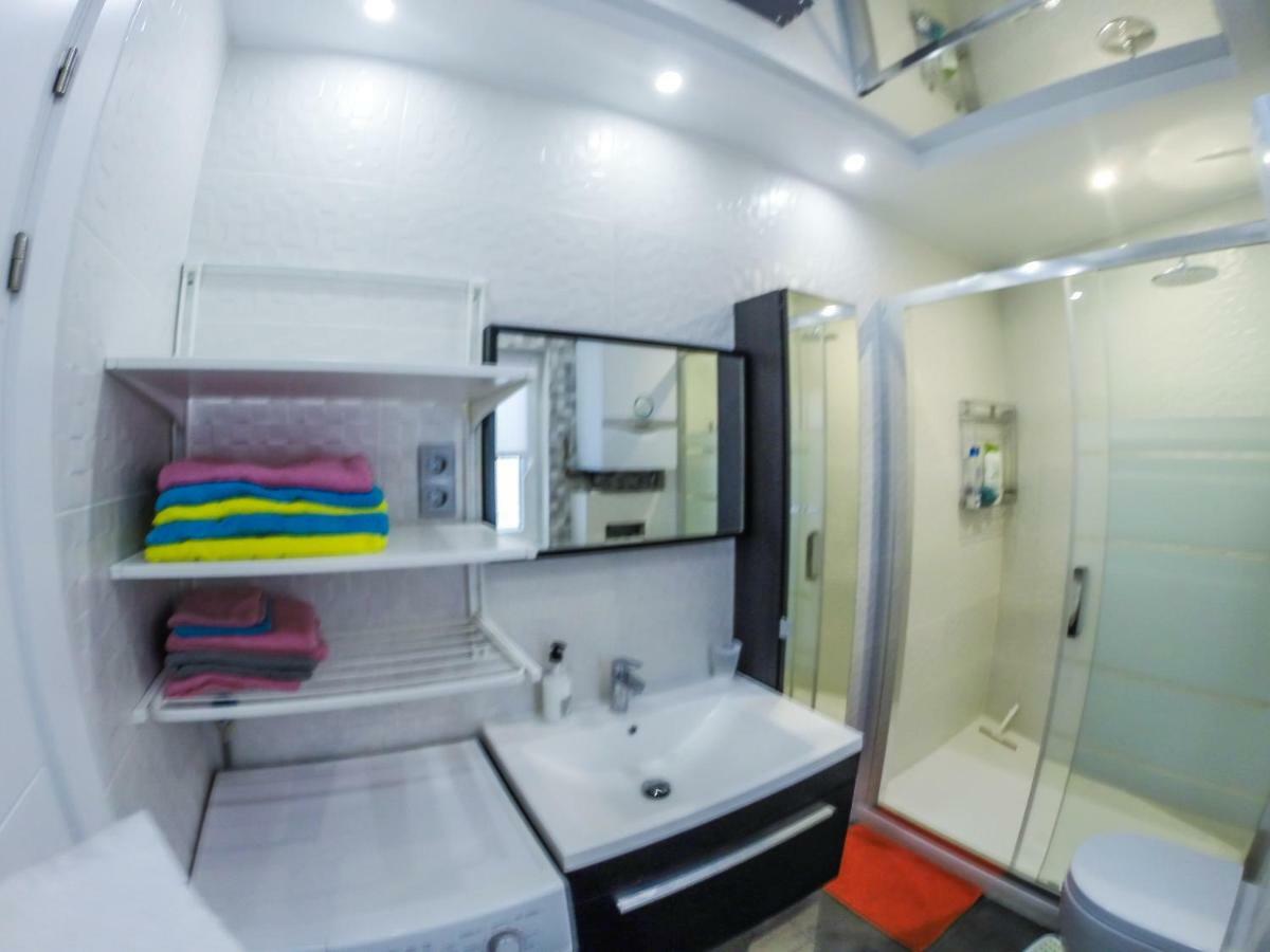 Camp Nou, Europa Fira - Modern Two-Bedroom Apartment With Heating L'Hospitalet de Llobregat Exteriör bild