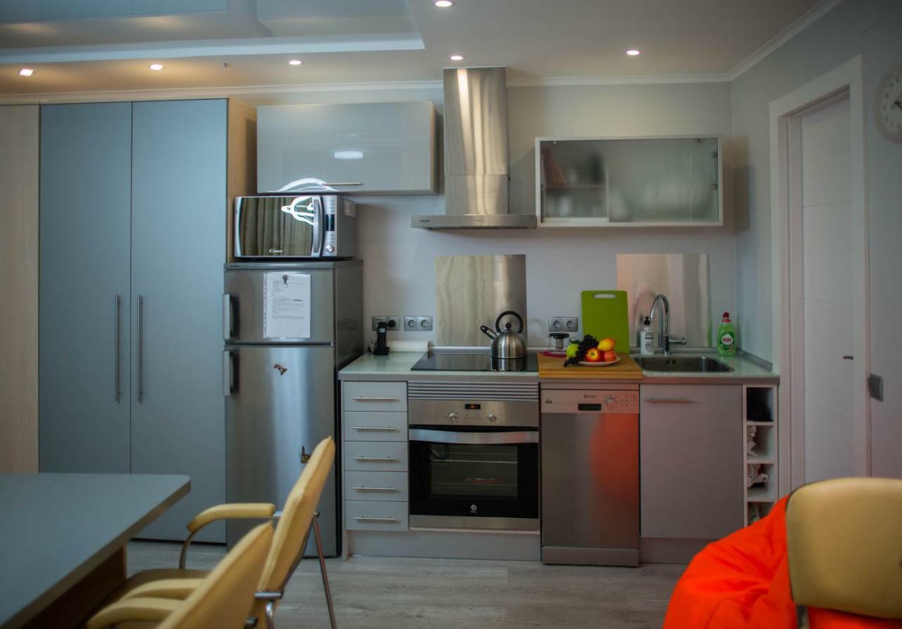 Camp Nou, Europa Fira - Modern Two-Bedroom Apartment With Heating L'Hospitalet de Llobregat Exteriör bild